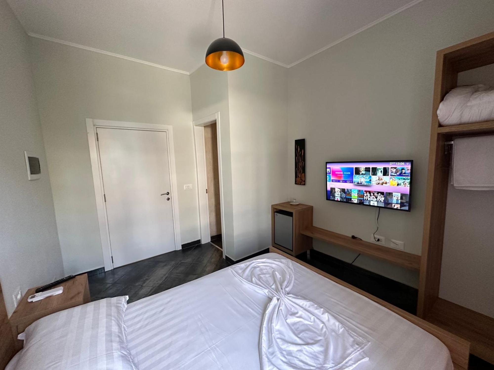 Central Comfort Suites Tiran Dış mekan fotoğraf